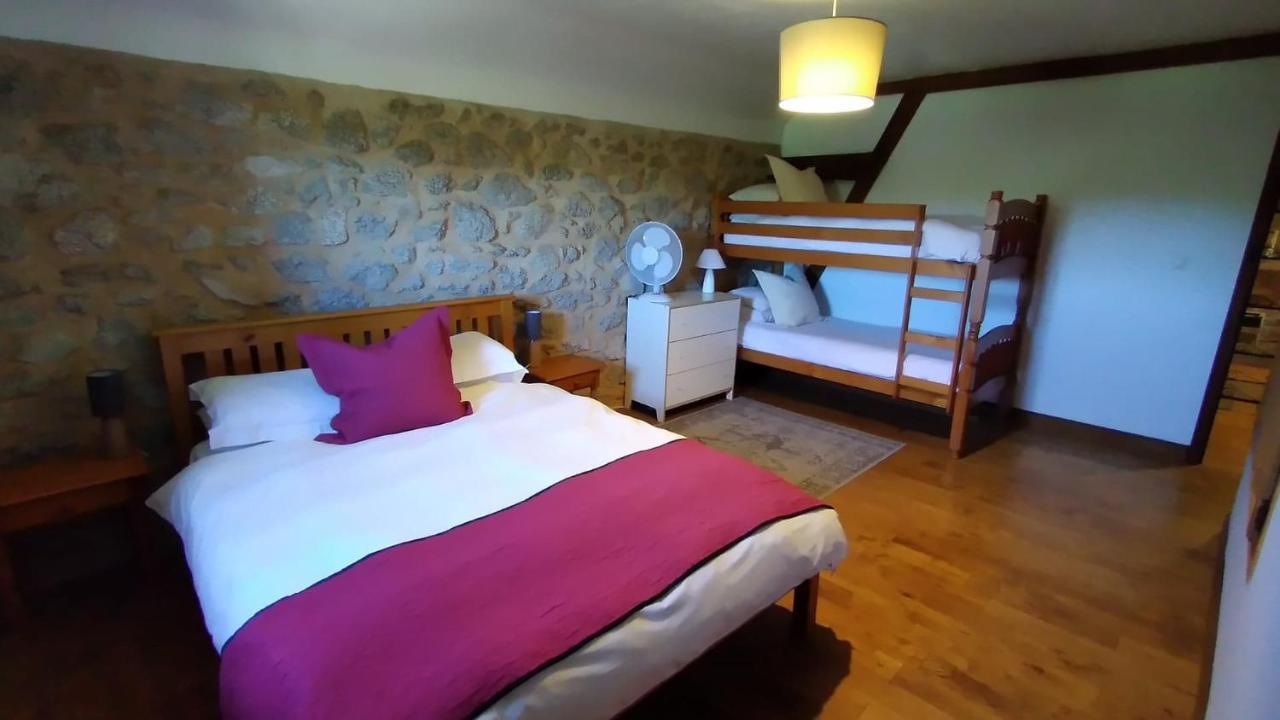 The Railway Cottage - Characterful And Comfortable Holiday Cottage Piegut-Pluviers Luaran gambar